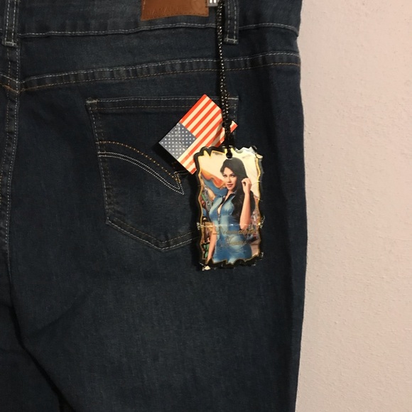 Women’s jeans by Diamante. Size 24. - Picture 4 of 6